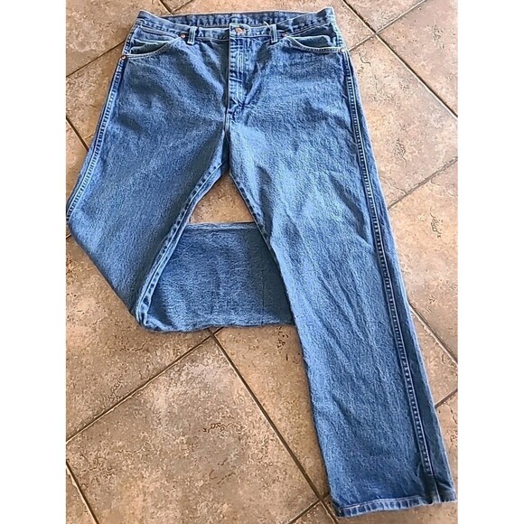Wrangler Jeans Mens 38x30 13MWZ Cowboy Boot Original Fit Western Denim Blue Work - Picture 1 of 6